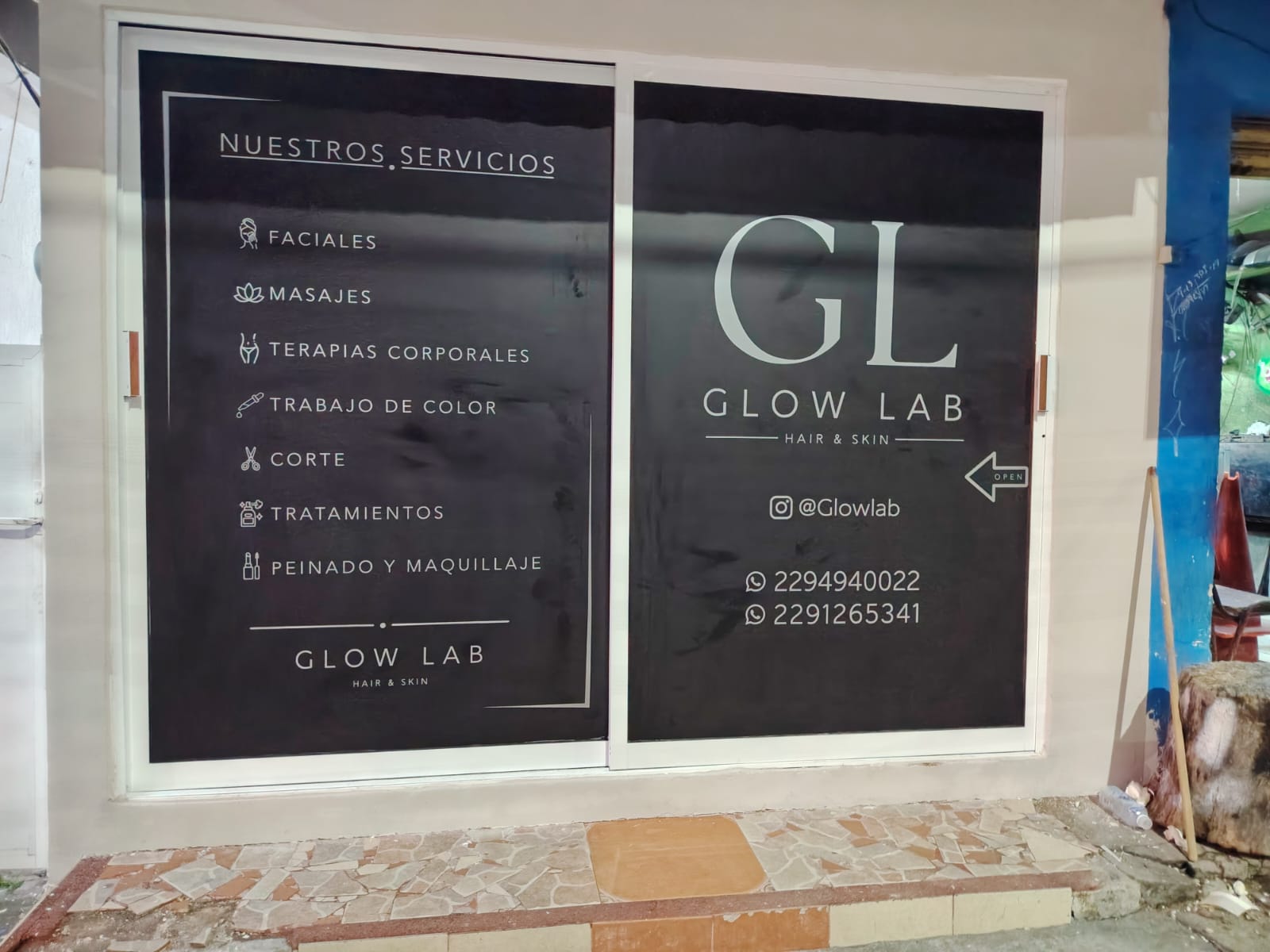 Fachada de GlowLab en Veracruz